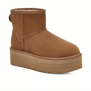 Women's UGG Platform Mini – Size 7 – Chestnut Suede